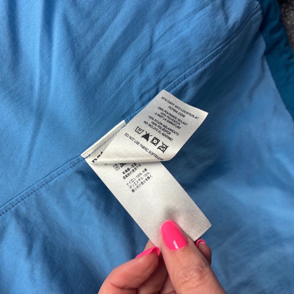 PATAGONIA Women’s Blue Nano-Air Hooded Jacket size: Small - Picture 8 of 8